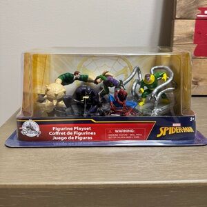 NEW Disney Store Marvel Spider-Man Figurine Playset